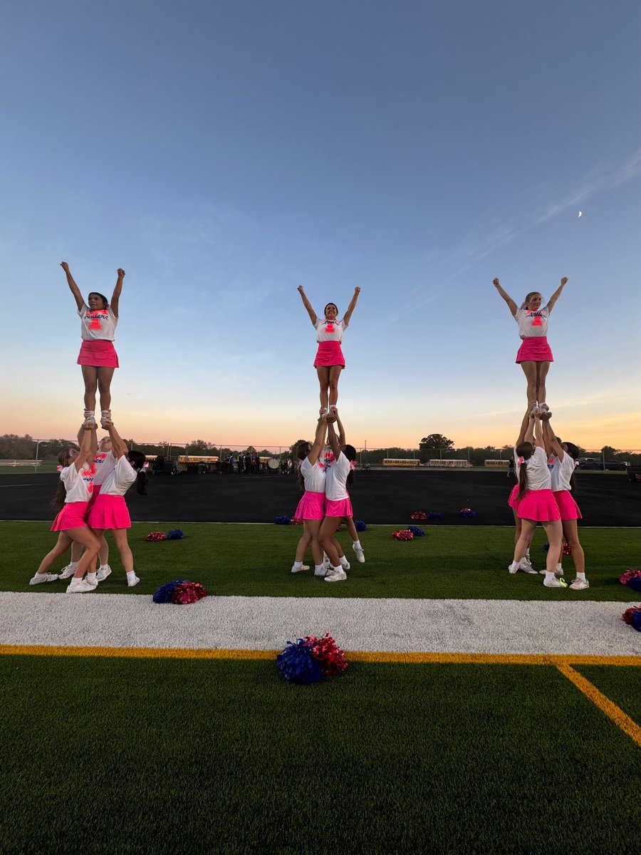 CheerTivy's tweet photo. Friday Night Lights &amp; a WIN!🩷📣 https://t.co/vSht7mx0so