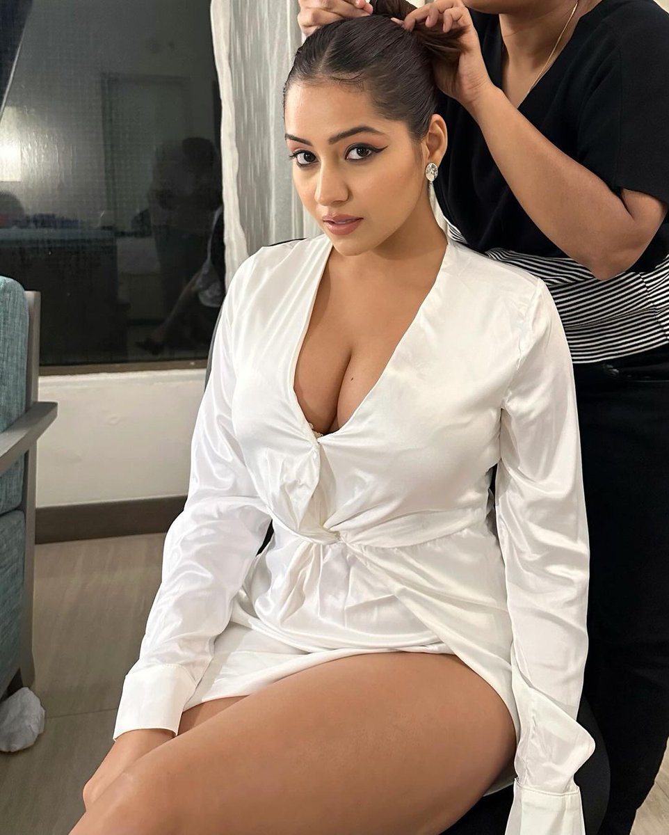thighzone_'s tweet photo. Good morning with Symran Kaur
#Thighs #Symran #whitetwitter #BeautyPlus https://t.co/ptwHmUbBA3