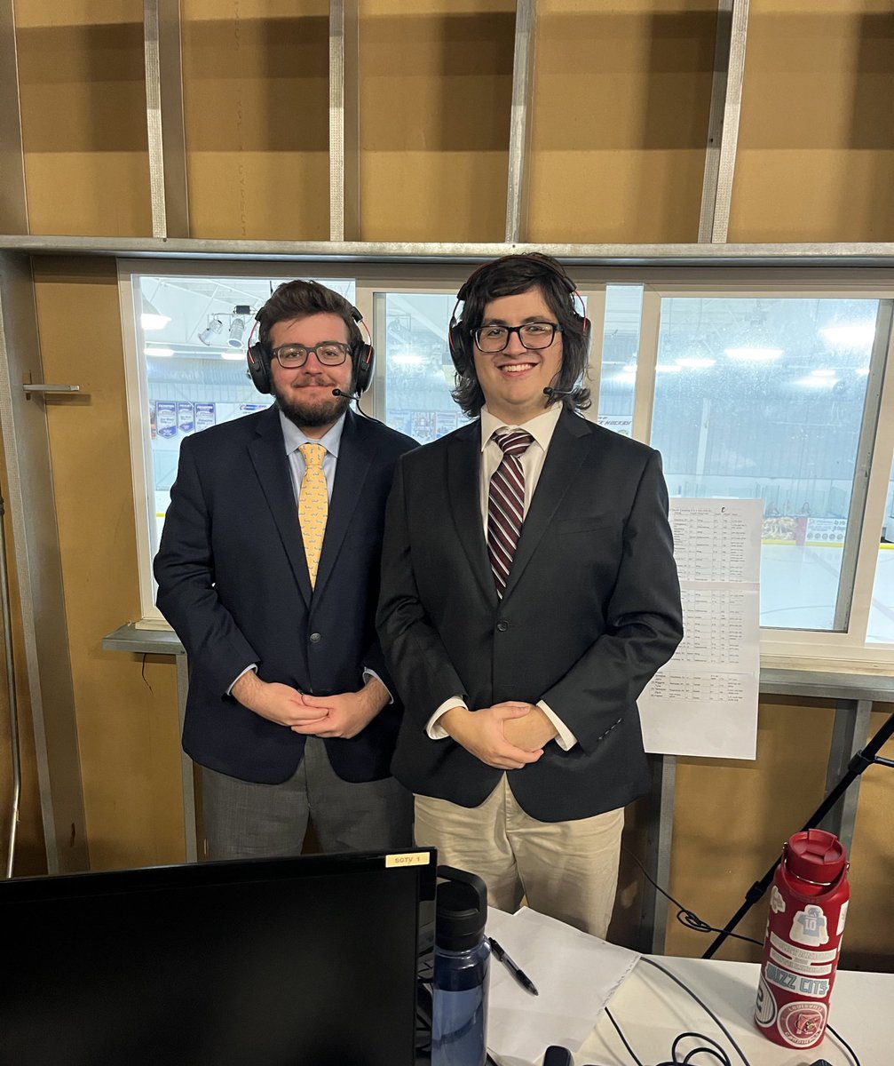 SGTVSports's tweet photo. You’ve met Spencer Ball, but now it’s time to meet the rest of the Ball Don’t Lie trio… JP Barry &amp; Tyler Perrone 🏒🏈@SGTVatUSC’s sports talk show - Ball Don’t Lie - was off today for break, but you can stay tuned for another great episode next Friday - https://t.co/VX94BTQD3M https://t.co/JEGnPaMyUI