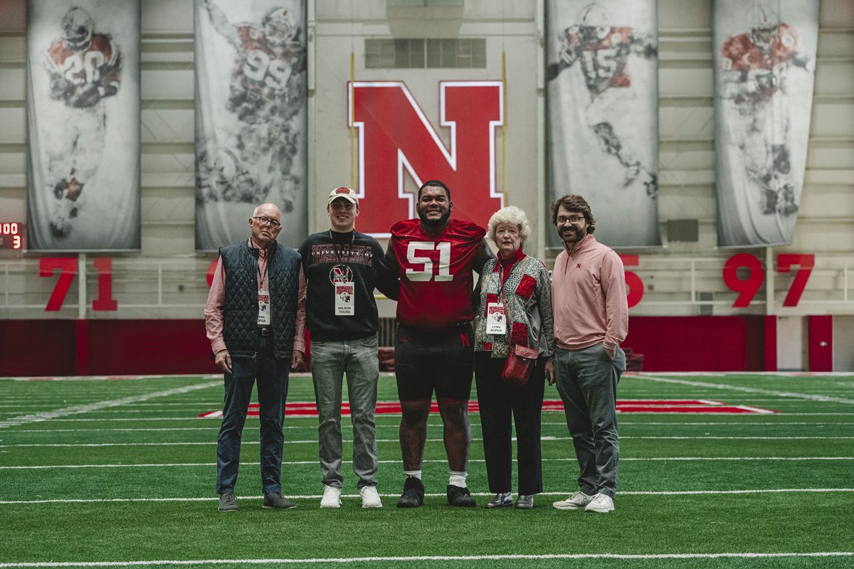 HuskerFootball's tweet photo. High-Level Academic, Athletic, and Leadership Achievement.

@JustinEvans53 is your 2023 Jake Young Scholarship Award Recipient!

#GBR x #WhatsNExt! https://t.co/tRzpTAlEZi