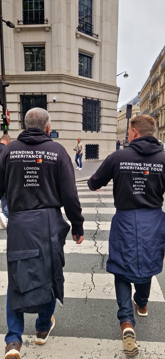 Paris. <a href="/rugbyworldcup/">Rugby World Cup</a> Semi Finals weekend. Rugby 👍 Fine Wine 👍🍷 Great mates 👍 Spending the kids inheritance 👍👍 👍And England in the semis as a bonus 🤷‍♂️😳🤩 Love life 😎 <a href="/bbcrugbyunion/">BBC Rugby Union</a> <a href="/GoodBadRugby/">The Good, The Bad & The Rugby</a> <a href="/EnglandRugby/">England Rugby</a> <a href="/simonrug/">Simon Thomas Rugby</a>  #Rugby