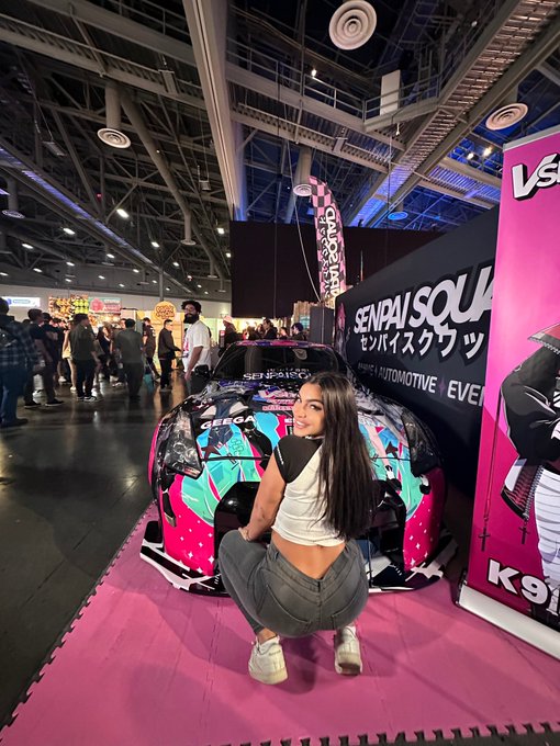 TwitchCon Day 1 @Twitch https://t.co/4HLFQQfQsJ<a class="tags" target="_blank" title="On Twitter" href="/?out=eyJ0eXAiOiJKV1QiLCJhbGciOiJIUzUxMiJ9.eyJpYXQiOjE3MTk2NjU5NzgsImlzcyI6InR3cG9ybnN0YXJzLmNvbSIsIm5iZiI6MTcxOTY2NTk3OCwiZXhwIjoxNzUxMjAxOTc4LCJyZWRpcmVjdF91cmwiOiJodHRwczovL3R3aXR0ZXIuY29tL1R3aXRjaCJ9.Ade6rysPB3wGACYYpjXaCoypicEvFsIM5_G2hOL_4Fkkj1Vkrm9kqlWtcldikcYky3t7PbIaT6FWK9p5dlQCCw">@Twitch</a>