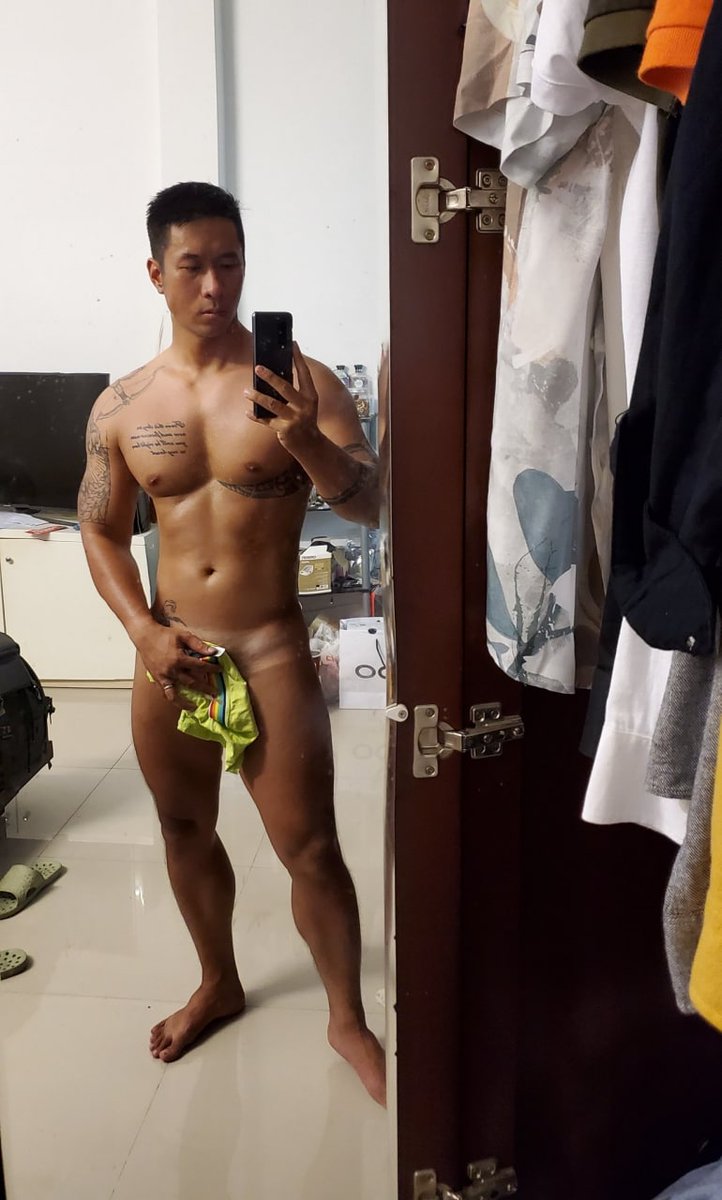 erickhanh10's tweet photo. Trần Hùng chơi bồ. https://t.co/Gw2qr0trWl