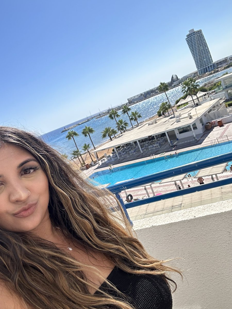 ltashaxx's tweet photo. First tweet as a WIFE!🫨💍
… 1st Selfie as a WIFEY ft. A few of our  Wedding photos😍🥹🤳🏽🌴🤍 #Ayianapa2023 #septemberbride2023 
#Napacomedown #magicalwedding #cloud9 @Kingcoxy96 ❤️ https://t.co/K8d7UmoyVr