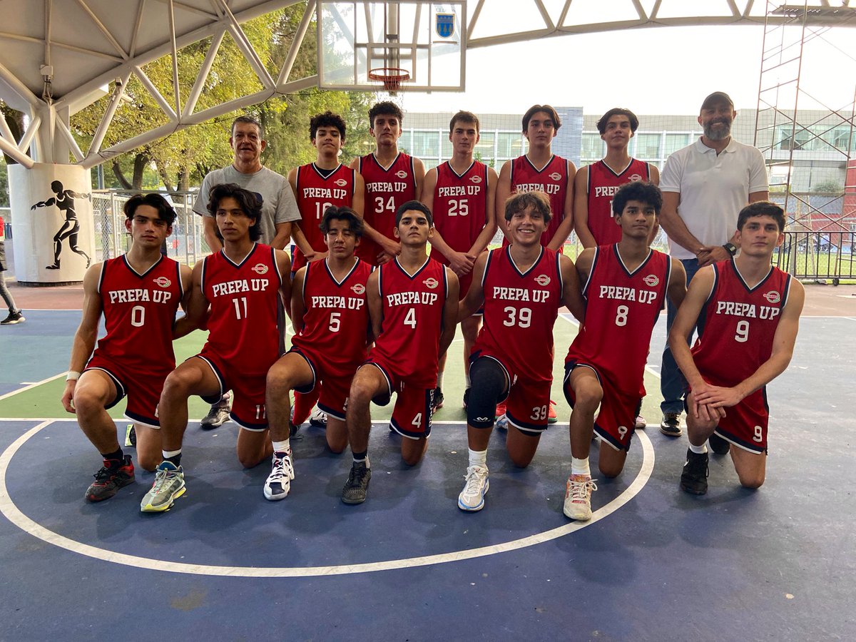 PreparatoriaUPv's tweet image. ¡Final de partido! 🛎️
Nuestras Panteras se van al Nacional de #CONADEIP luego de vencer 87 a 57 a la @PrepaTec CSF, ¡una victoria contundente! 
¡Felicidades por un JUEGAZO!