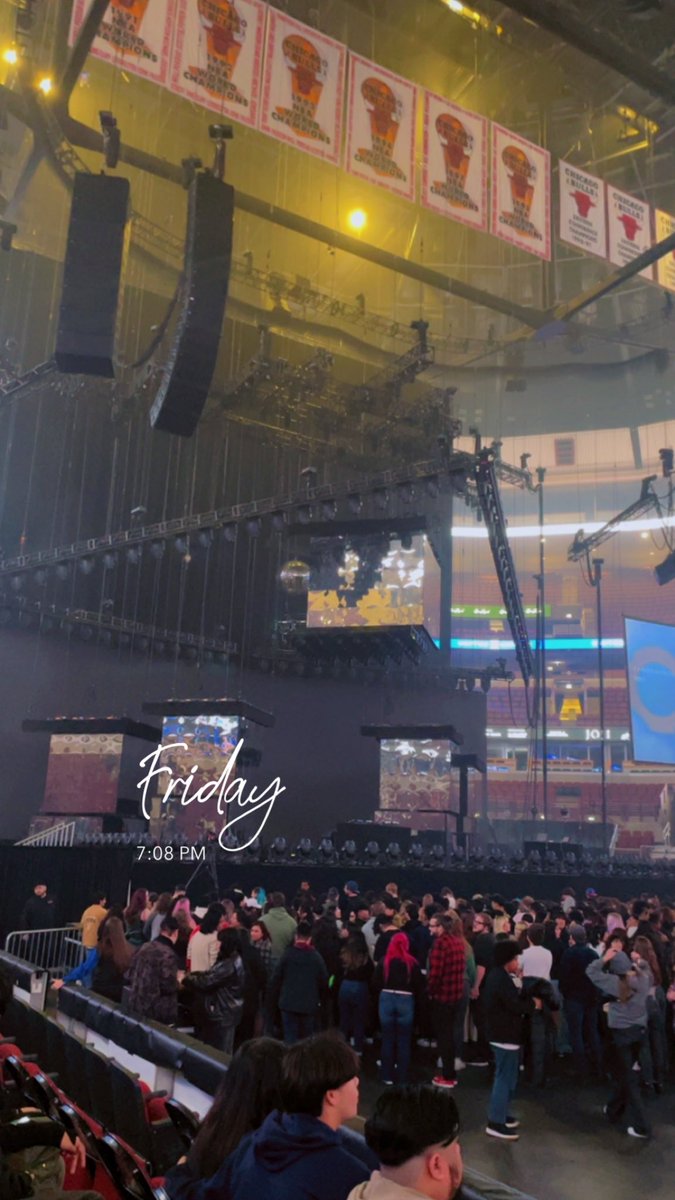 Bitch I got some good ass seats. Excited to see Joji again 😍🥰