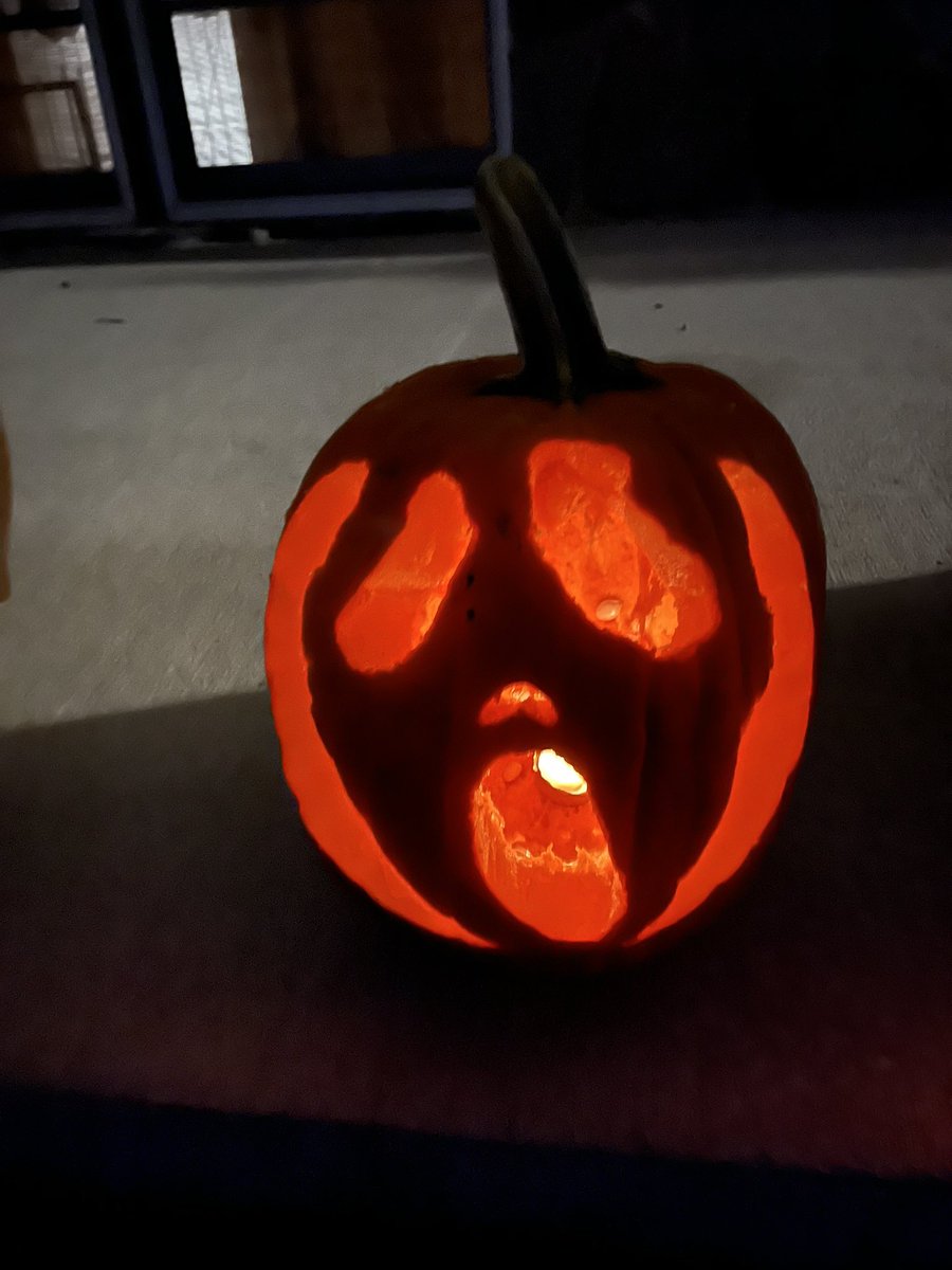UPBSoftball's tweet photo. The winners for Cutest, Creative, Scariest and Funniest! #upbsb #PittBradfordSoftball #CarvingPumpkins #Halloween https://t.co/iQMjfJrJ8a