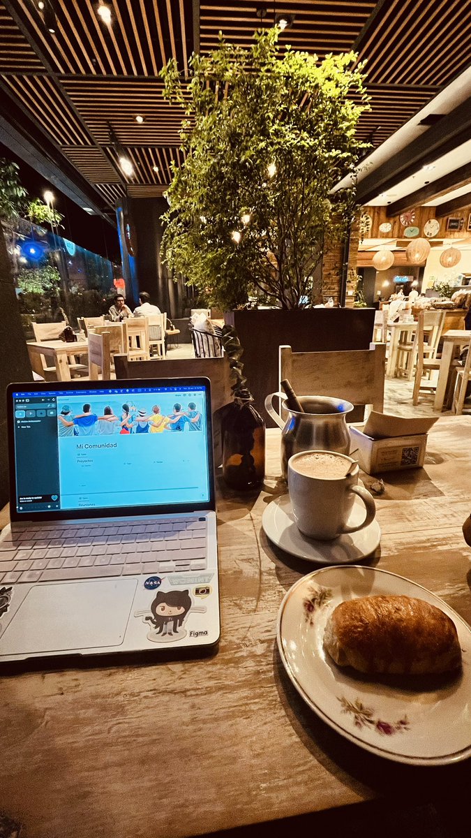 briaenrose's tweet photo. Another space.
#CafeHunter https://t.co/y5I7m4zrpR