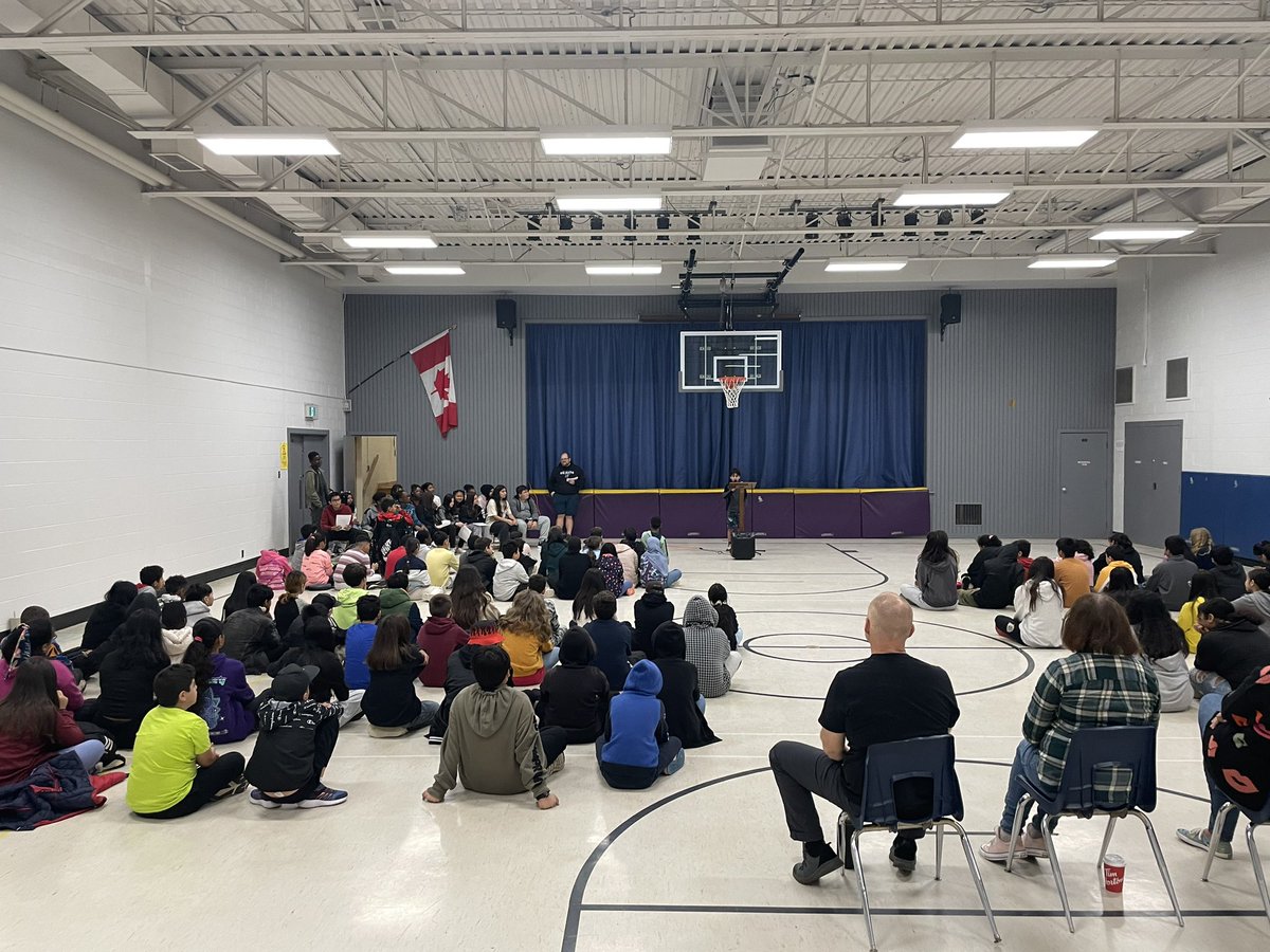 Student cabinet election day <a href="/NorthbraeKnight/">Northbrae Public School</a>. So many great speeches! <a href="/TaraMac90448518/">Tara Macdonald</a> and I are so proud of the student leaders at our school 😊