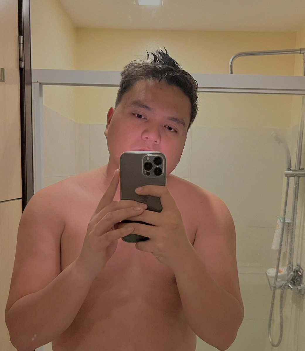 yow1195's tweet photo. Ready na po direk for mature roles. 🫣😅 https://t.co/1vVKzOpGKz