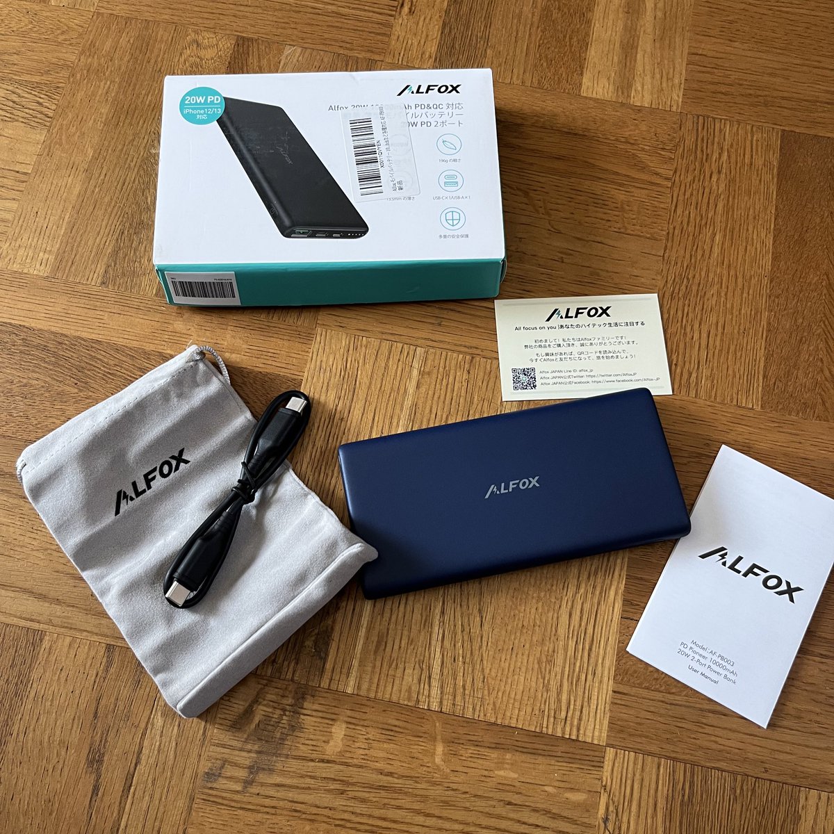 bunborgfc's tweet photo. #ALFOX の
#モバイルバッテリー
青色ってだけでポチったんだよね。
容量の割にちょっと重いな
でも、青色のモバイルバッテリーって
珍しいよね。 https://t.co/HZGX7DuIgQ
