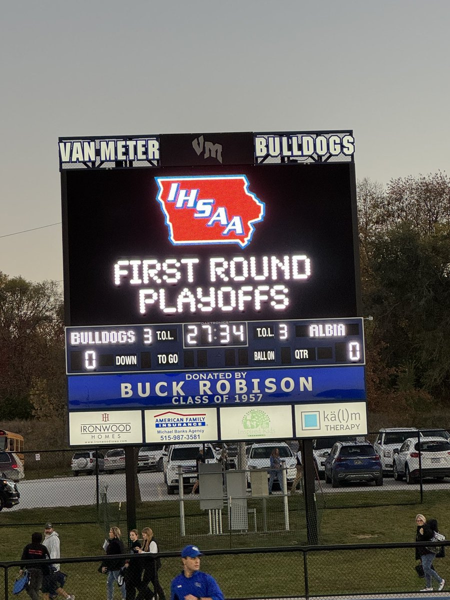 VMFootball_'s tweet photo. The Dawgs are READY!! #RollDawgs #TEAM #2APlayoffs https://t.co/u74hZDzIf9