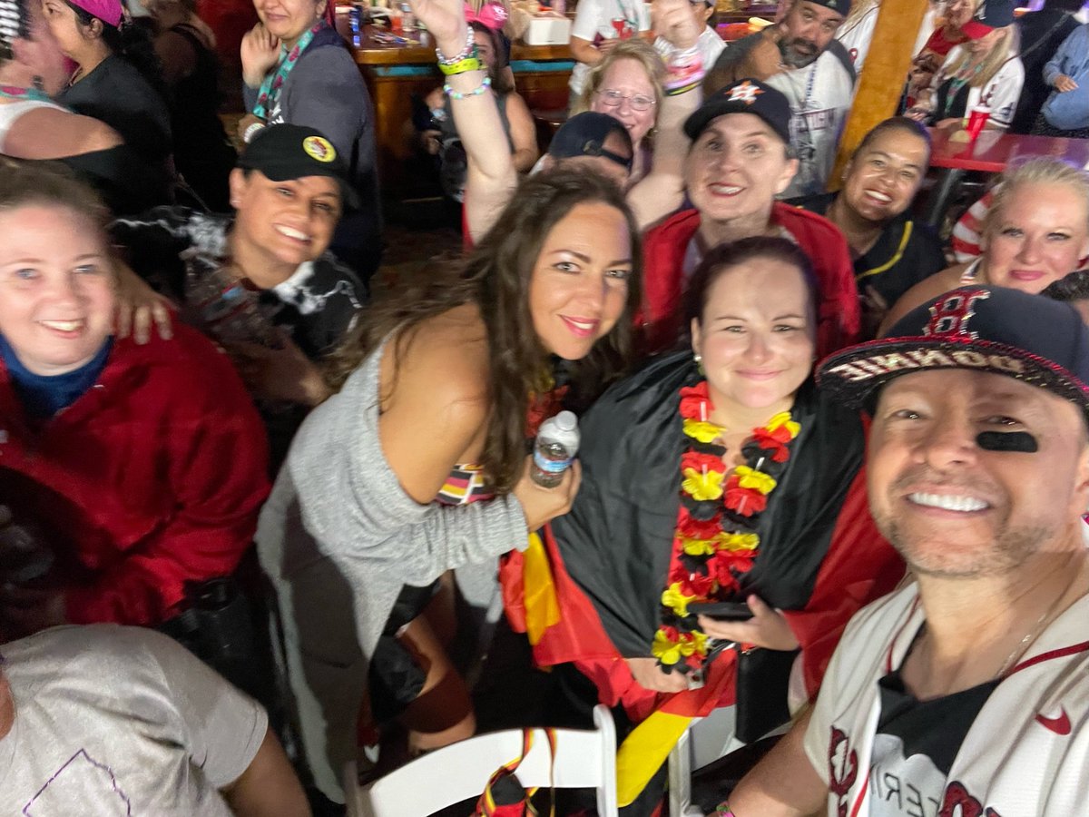 Elizabeth Nitcher tweet media