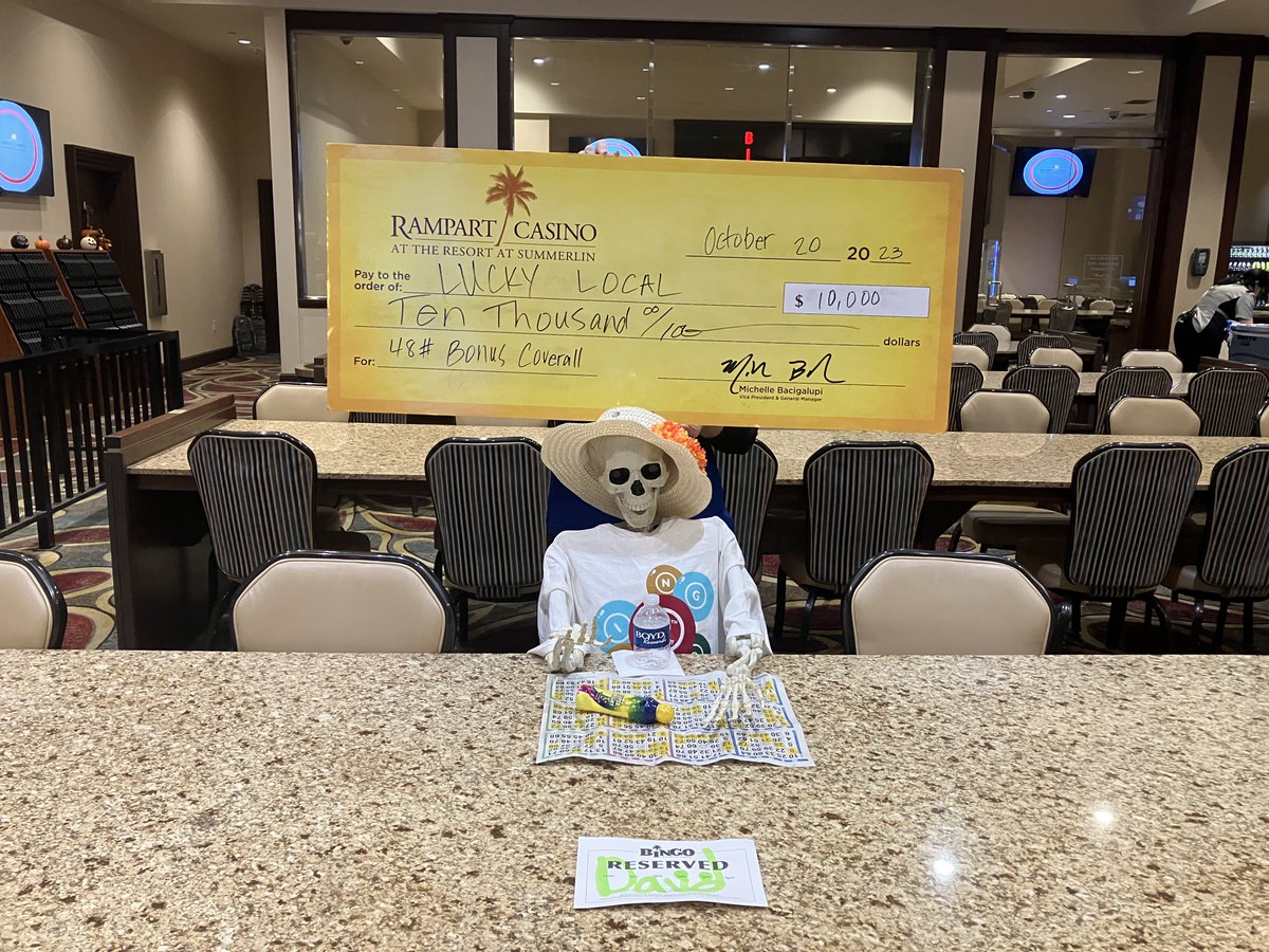 RampartCasino's tweet photo. Rampart Bingo had a $10,000 Bonus Coverall winner today! They did not want o be in the picture, but our most loyal bingo player "Slim" was happy to pose in their place. https://t.co/QJ7psttL32

#bingocoverall #rampartbingo #bingo #lasvegasbingo #vegasbingo #bingowinner #bingoluck https://t.co/jJ1wNJajFu