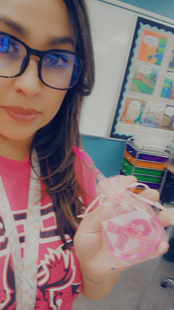 MMartinez_MMS's tweet image. My mom is an 8 year breast cancer #survivor. Needless to say,  I was brought to tears when a student gave me this today.  #tearsofjoy