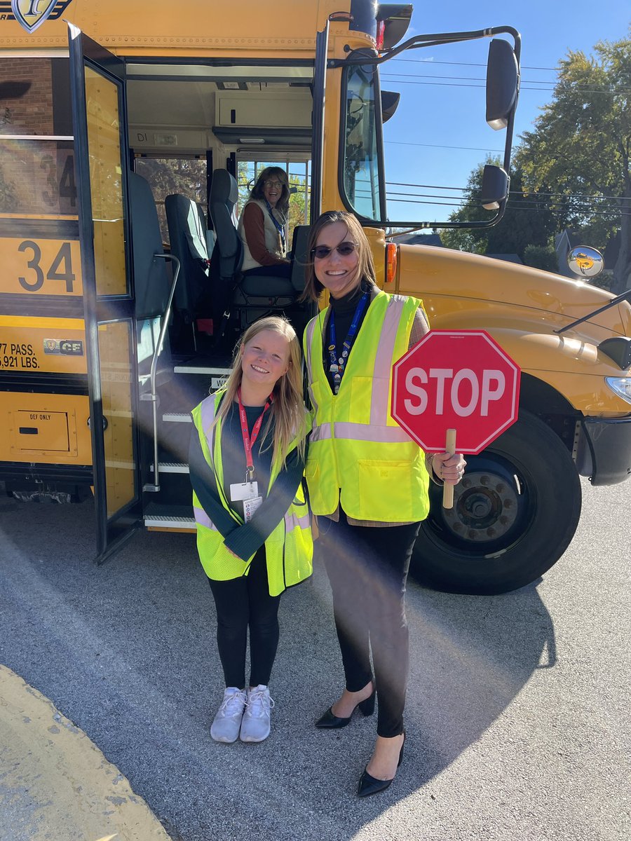 It was an exciting day at Seth Paine today! Taryn took over as Principal for the day, and @LZdistrict95 might have just found my replacement! 😄🤣 She did an awesome job with all of her duties today. Definitely an educator in training! #DragonPride #Empower95 #4thGradePrincipal