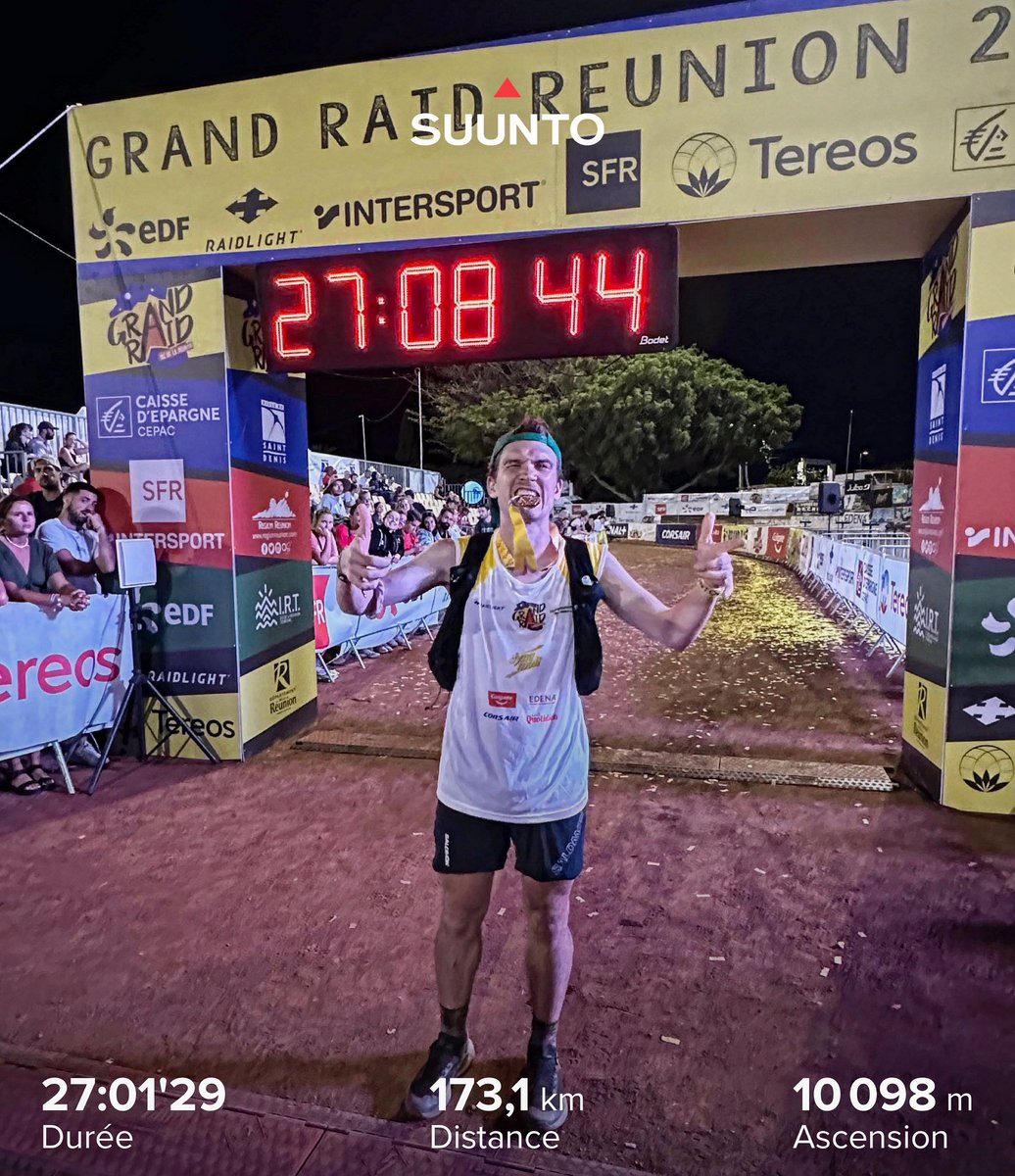 casquetteverte's tweet photo. [⭐️🇷🇪 TOP 10 DIAGONALE DES FOUS 2023 🇷🇪⭐️] • 10ième en 27 h 01 min 22 secondes pour faire les 165 km | 9.600 m D+ de cette course folle ⛰️🦖⛰️ • J’ai UN MILLIARD de choses à dire.. donc  on débrief sur ma chaîne Twitch mardi soir (vers 21h Fr) 🎙🟣 https://t.co/PSTcUoJojn