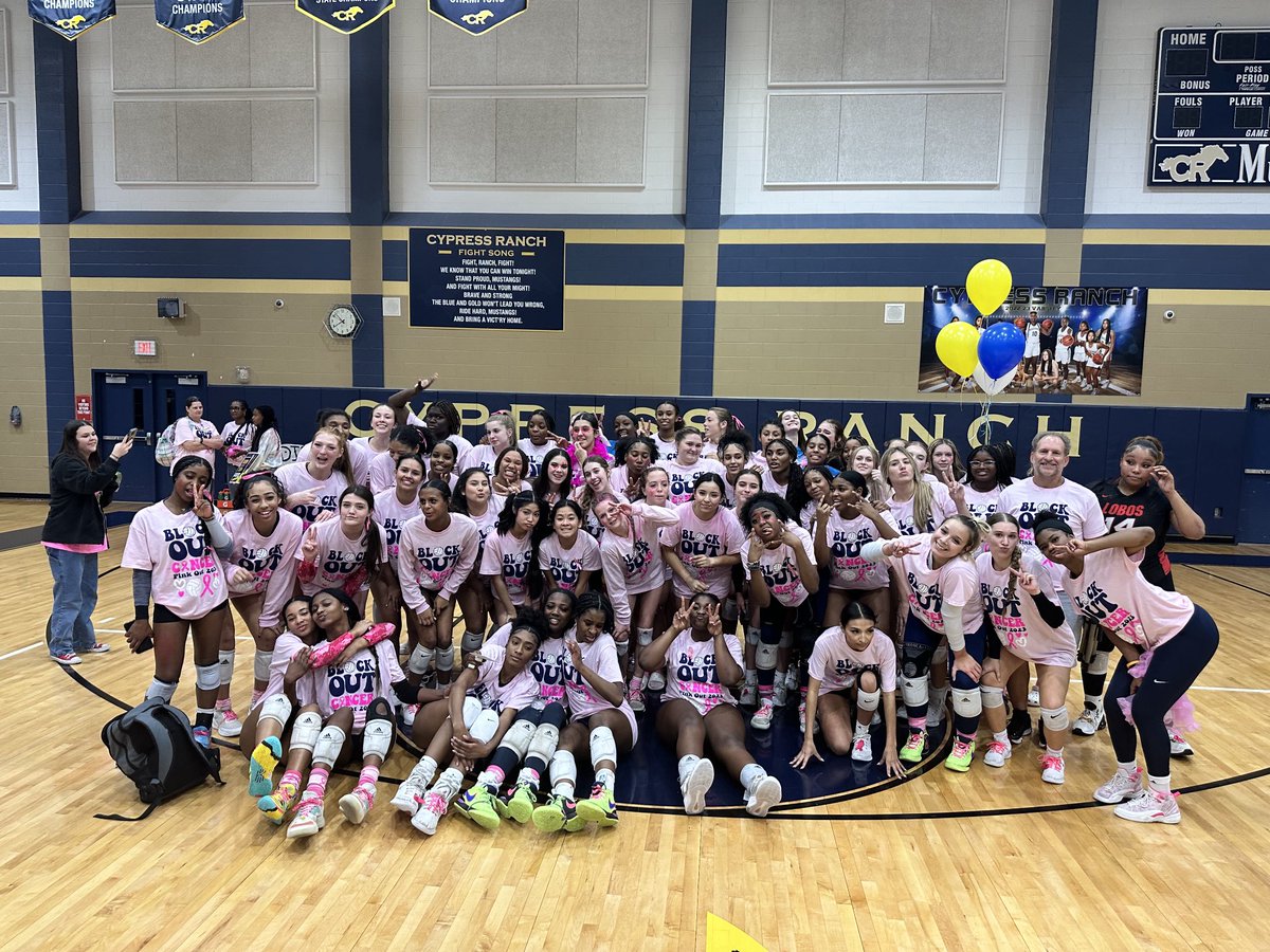 What a great battle between our Lady Mustangs and the Lady Lobos.  Langham is a CLASS act!!!! Good luck in the playoffs!!! ⁦<a href="/langhamcreekhs/">Langham Creek High</a>⁩