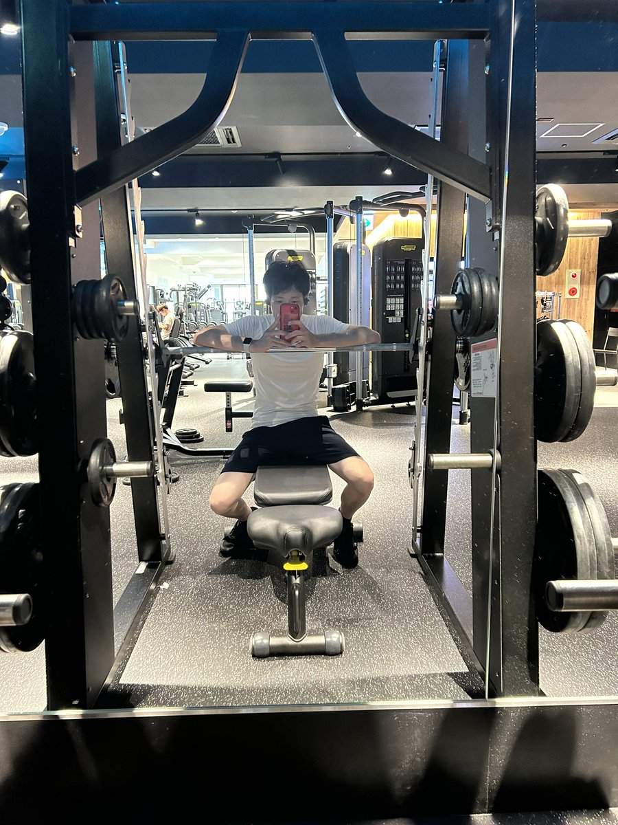 🙉🙉🙉🙉🙉 IdentityV #FirstOfficer #idvAsiancup #GoldenCave  
Original: IdentityV_KEITA