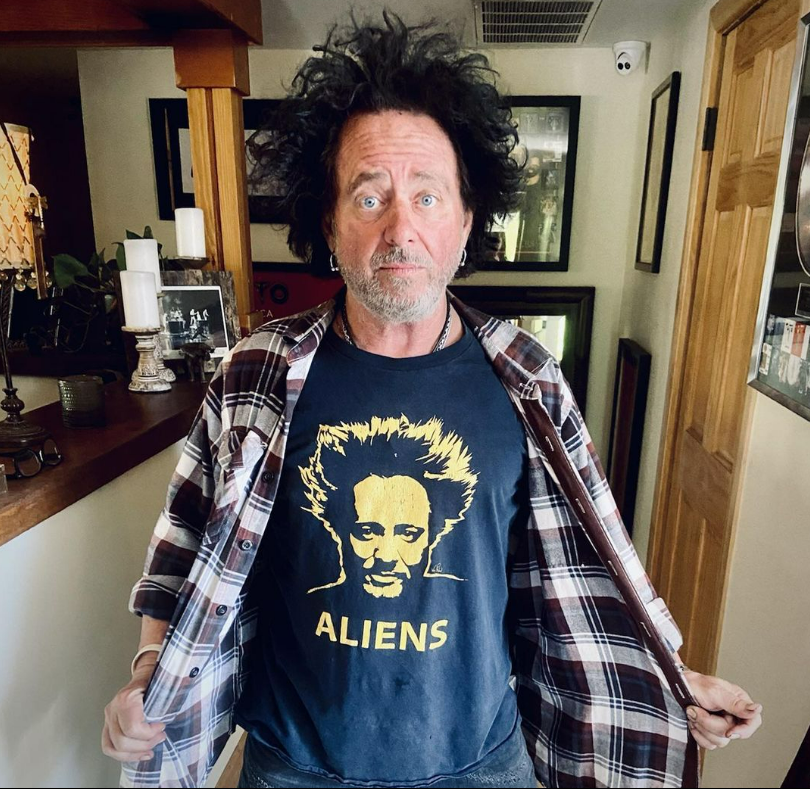 Happy 66 birthday to the amazing Toto guitarist Steve Lukather!