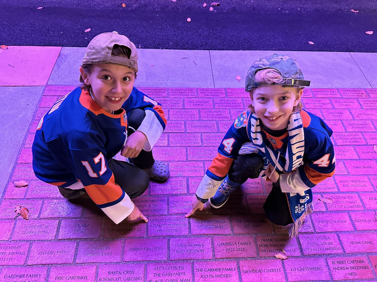 thomas_galati's tweet photo. Let’s Go Islanders! #isles @NYIslanders https://t.co/lt1J4nZn2X