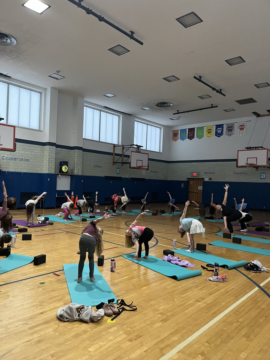 TheChampProject's tweet photo. This week we had our first day of before school yoga at Pinehurst Elementary school! 

Thank you to WNY Girls in Sports and the United Way for making this happen. Another huge thank you to Mrs. Lester for leading us through a calming yoga morning! 🧘‍♀️💙

#sportsampling https://t.co/jcAqFMkY9P