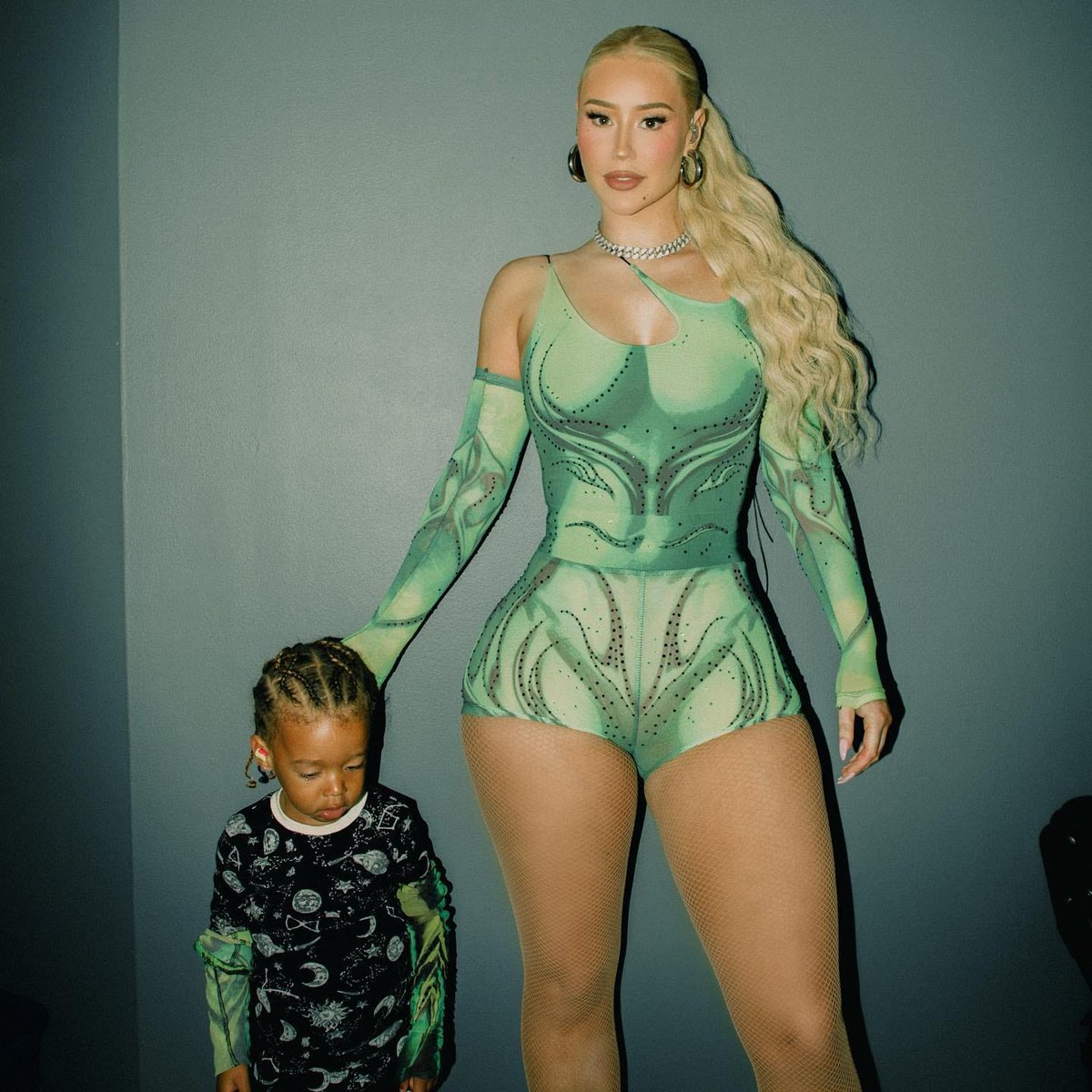 Iggy Azalea Today Brasil tweet media