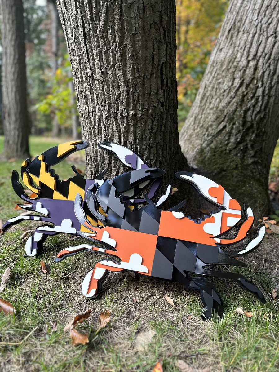 First Orioles Maryland Flag Crab done and another Ravens version. 

#ravens #orioles #ravensflock #oriolesmagic