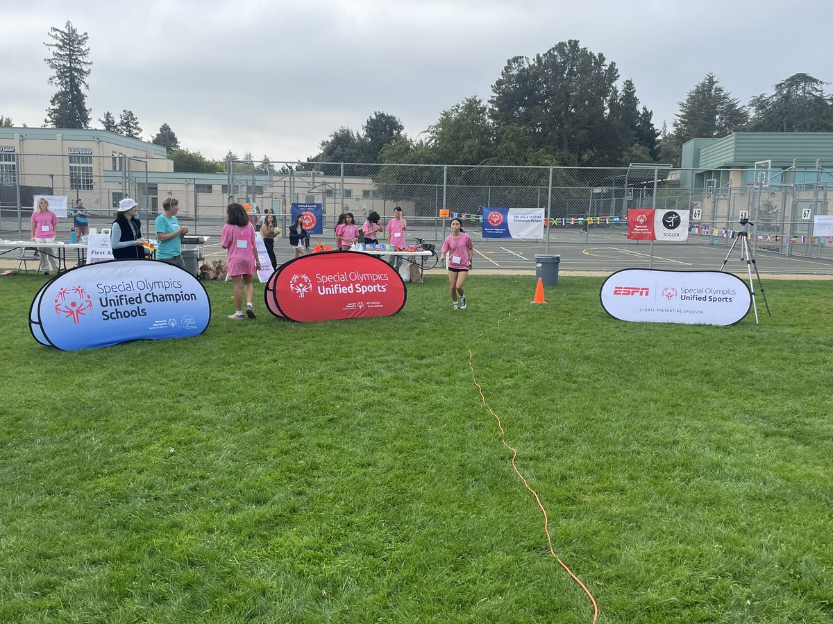 PaloAltoUnified's tweet photo. One of the best events of the year - Special Olympics today at Greene Middle School. #PAUSDPromise https://t.co/2Gk6DokBVQ