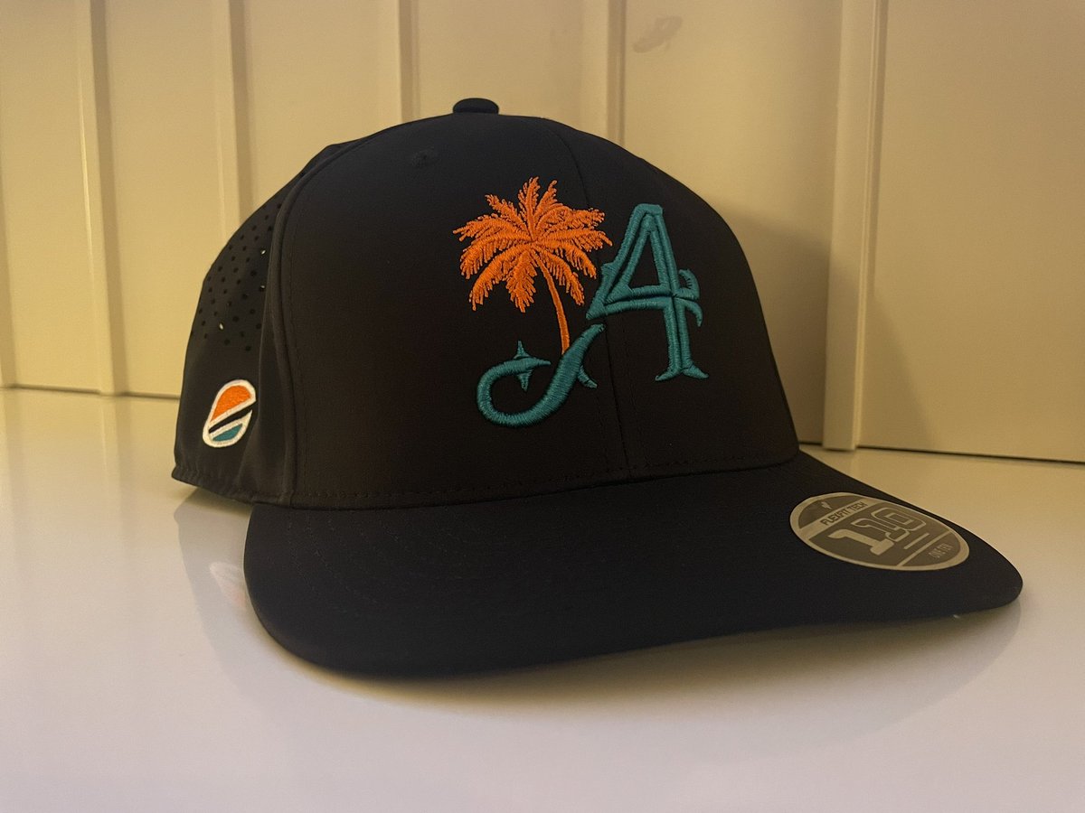 🚨LIV MERCH GIVEAWAY🚨

The LIV Miami Team Championship is underway and 4Aces GC remain BIG favorites.

In recognition of 4Aces dominance, we’re giving away this limited edition 4Aces hat!

To enter: Like/RT this tweet, and follow <a href="/LIVGolfNation/">LIV Golf Nation</a>

Winner will be announced Monday!