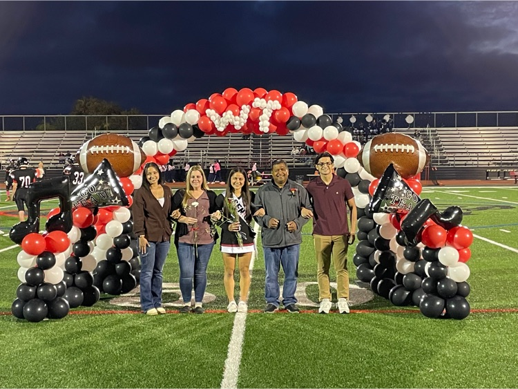 WTHS_Panthers's tweet photo. Celebrating the WTHS Senior Football Players, Cheerleaders, and Marching Band!! Go Panthers! #classof2023 #CSDstrong #panthers https://t.co/F884ud42K7