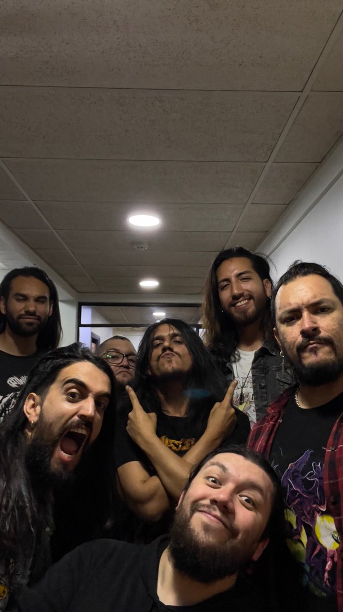 Sobernot_band's tweet photo. 🐍 Nos vemos mañana en Teatro Cariola ! Los esperamos junto a Alto Voltaje & Austral desde las 18:00 hrs 🤘
🎟 Venta de entradas a través de #Ticketplus altoke 👌
https://t.co/6zu26NhHdj
Nos vemos allá! #AURT 🤘🔥 https://t.co/0c7lSWhMEJ