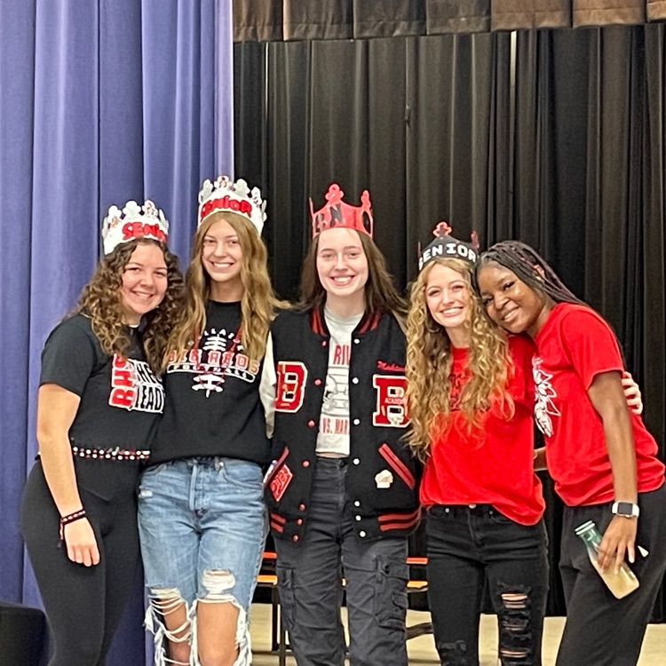 BellaireSD's tweet photo. It was a great day to be a Big Red at Bellaire Elementary. Thanks for a great start to our day, senior players and cheerleaders. GO BIG REDS! https://t.co/SG0Onf3g8m