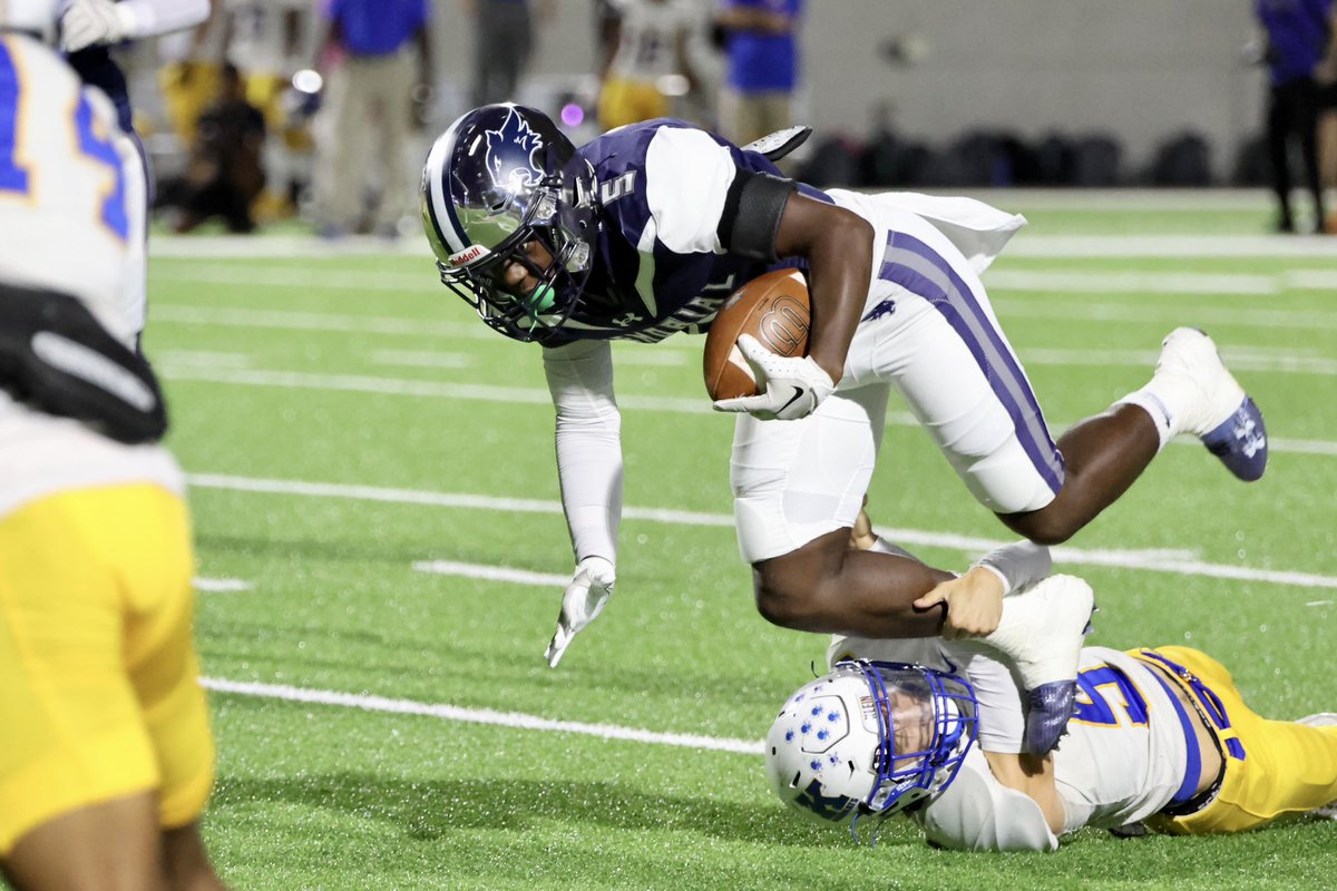 tmpowell2001's tweet photo. TMHS football trails Klein High 26-14 after a tough first half. 
@Football_TMHS https://t.co/me8ZV8mObh