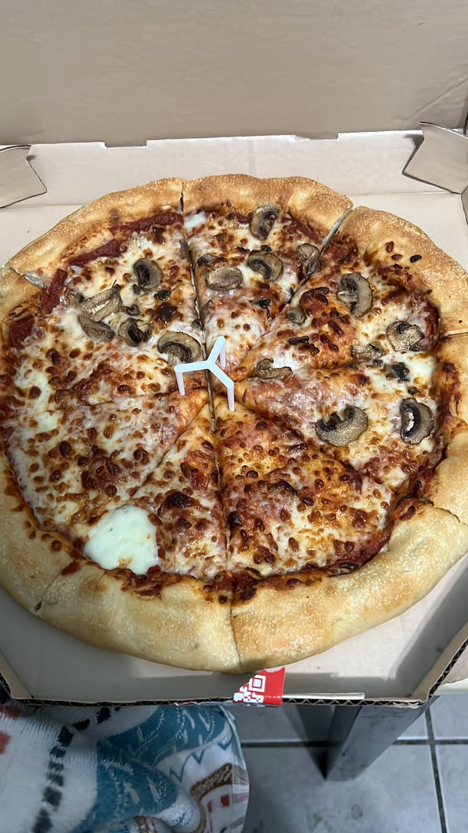 Had a dream about pizza, yk i had to make that shit come true