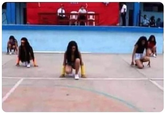 andresotondo's tweet photo. Debería haber empezado así la coreografía. #Panamericanos2023 https://t.co/BkDB3Nbfse