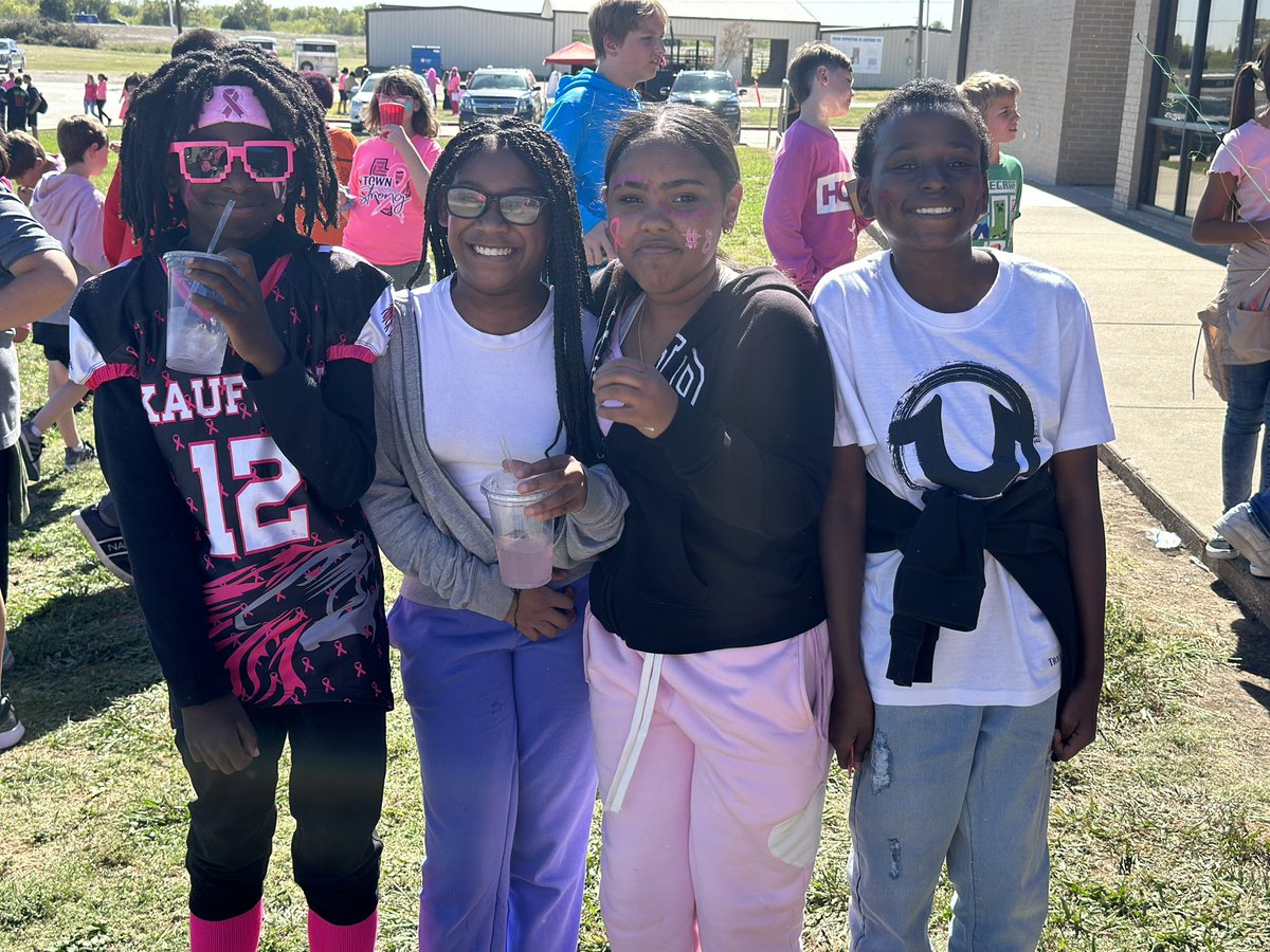 opnormanjrhigh's tweet photo. The students and staff of O.P. Norman Jr. High raised over $7,000 today that will go towards St. Jude's, the Cade Pearson Memorial Foundation, and to, overall, aid in our fight against cancer!!! 🎀🎀🎀

#OPNormanLoudandProud 
#FamilyandGoodThings
#BeTheDifference
#TheseKidsAre https://t.co/TF976Jx3m7