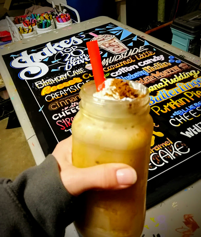 ThePoppedArts's tweet photo. Cheers โค๏ธ
#FridayNight #FridayVibes #FridaysAreFor #ProteinShakes and #Chalkboards ๐ https://t.co/nSIy0iXVIL