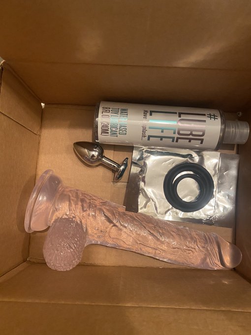 This is everything I ordered btw&hellip; I just used it in the shower rn and let me tell u  I think I like getting<a href="/tag/onlyfans"class="tags"><span>#onlyfans</span></a><a href="/tag/nsfwtwt"class="tags"><span>#nsfwtwt</span></a><a href="/tag/nsfwtwt%D9%8B%D9%8B%D9%8B%D9%8C%D9%8C%D9%8D%D9%90%D9%91"class="tags"><span>#nsfwtwtًًًٌٌٍِّ</span></a>