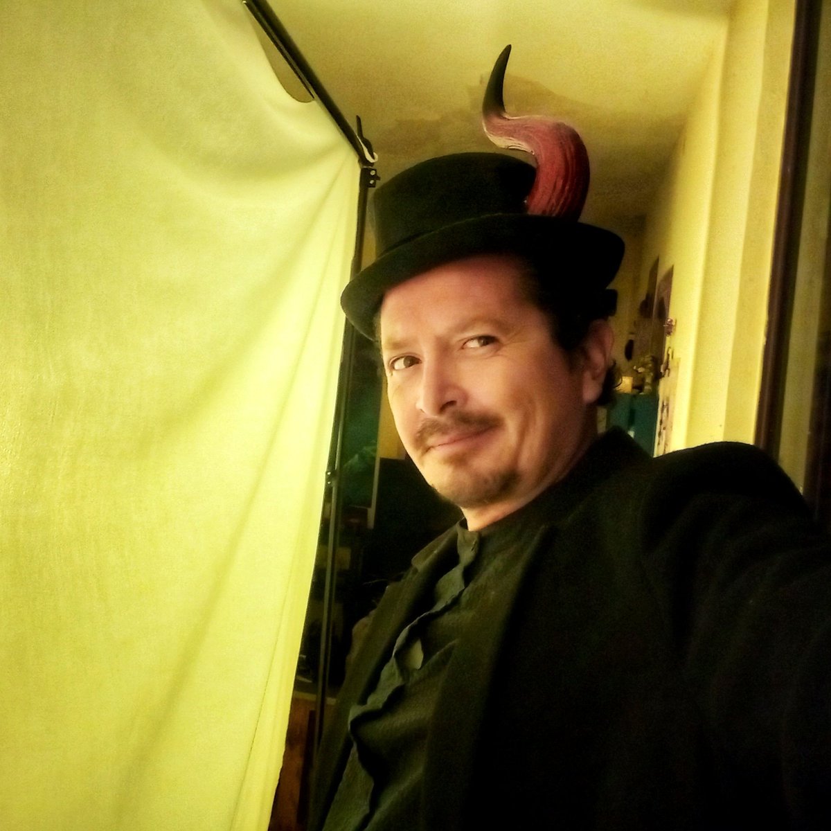 Diablo
Rodaje del cortometraje "Vade Retro"
Director: Manuel Medina
Se estrena el 2 de noviembre en el Teatro Calderón en el concurso de Retas de Terror.