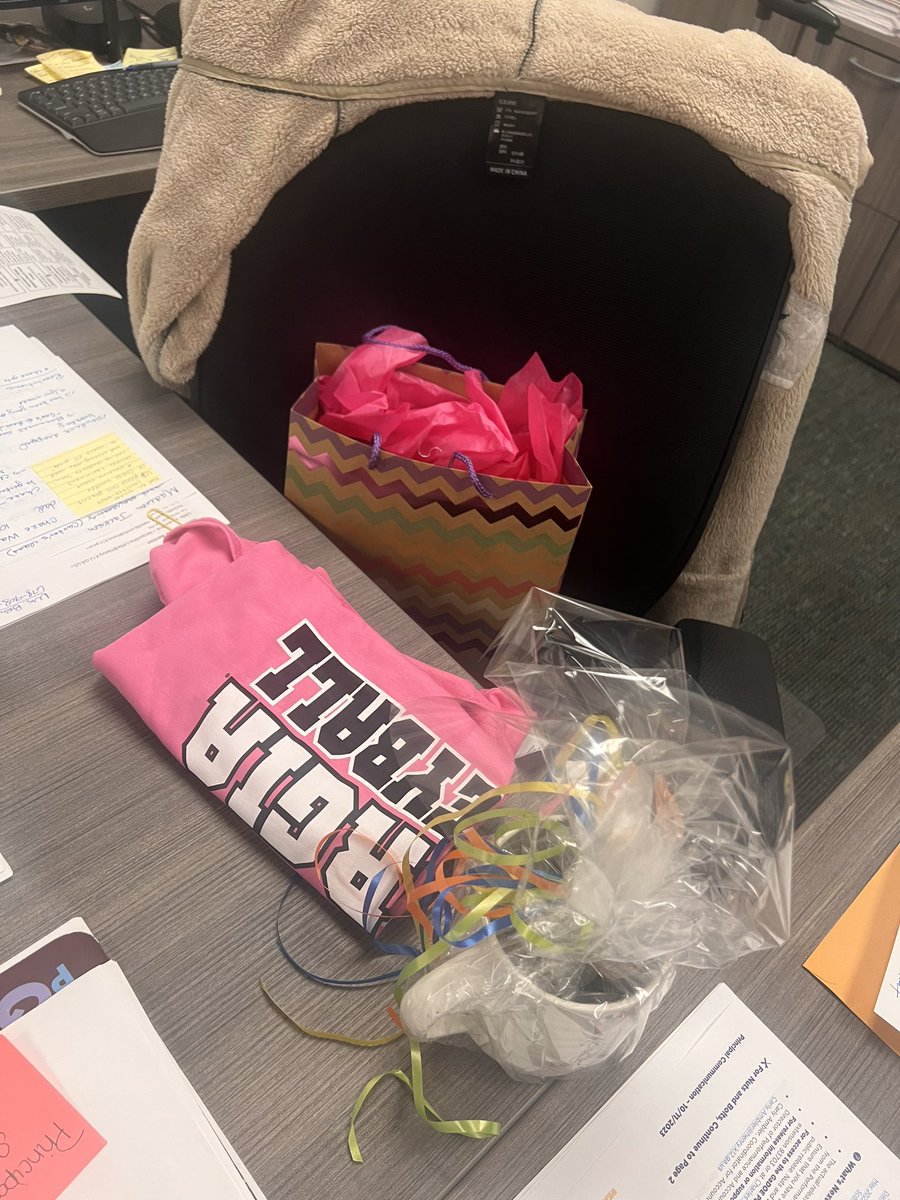 SparkleTSmith's tweet photo. My gratitude for being appointed to lead the amazing LGE students, faculty, and families as the Proud Prinicpal bring such joy to my heart - even through the tough days! 💙#NationalPrincipalAppreciationMonth
#BossesDay
#LGstrong https://t.co/WcGTPfnOh7