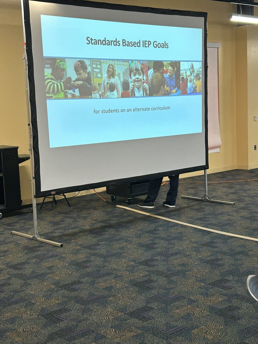 jsingle71's tweet photo. What a great day today spending our day working with Sante Fe ISD and neighboring Dickinson on Functional Communication and Structured Teaching. My co worker and I had a great time with this enthusiastic group! #region4specialeducation #region4 https://t.co/5hjr4gCBSH