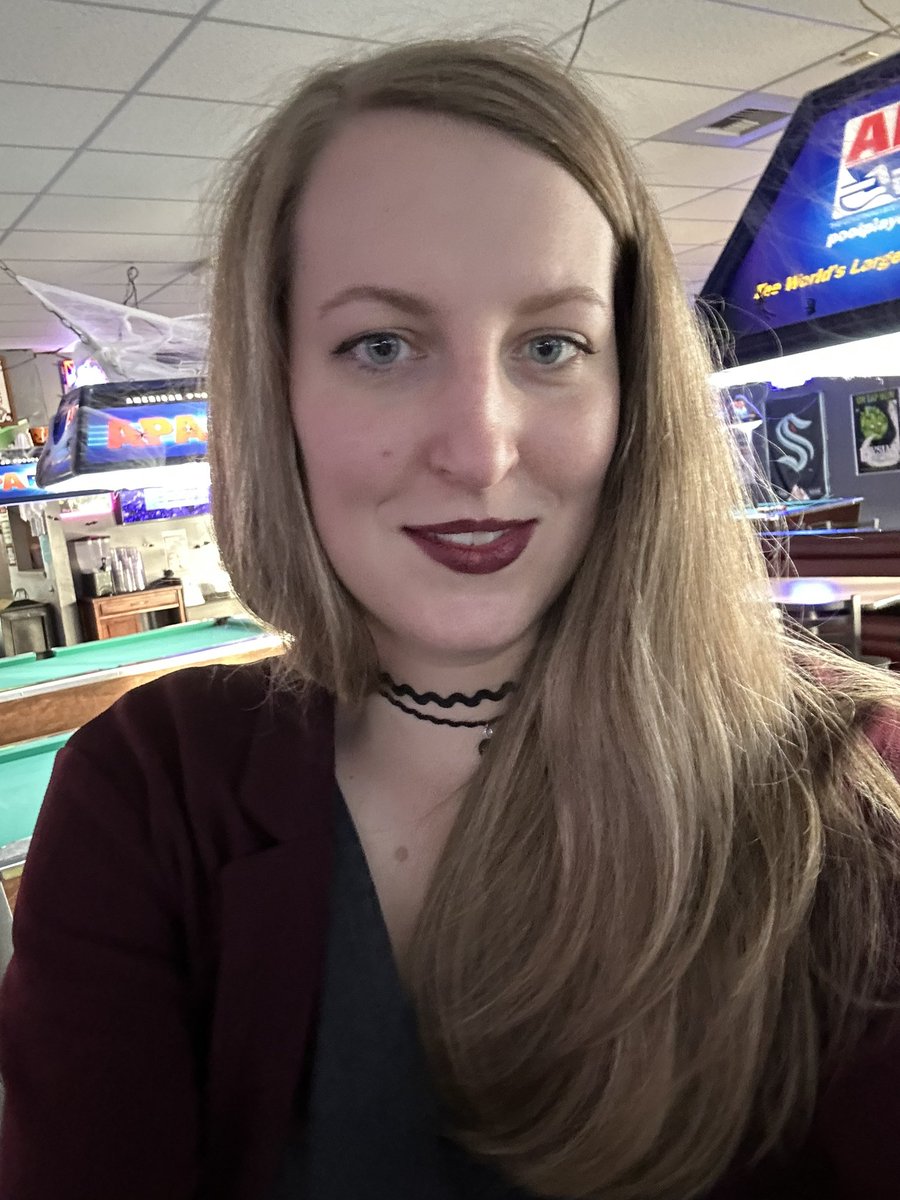 AlyLee on the Blue app 🦇 tweet media