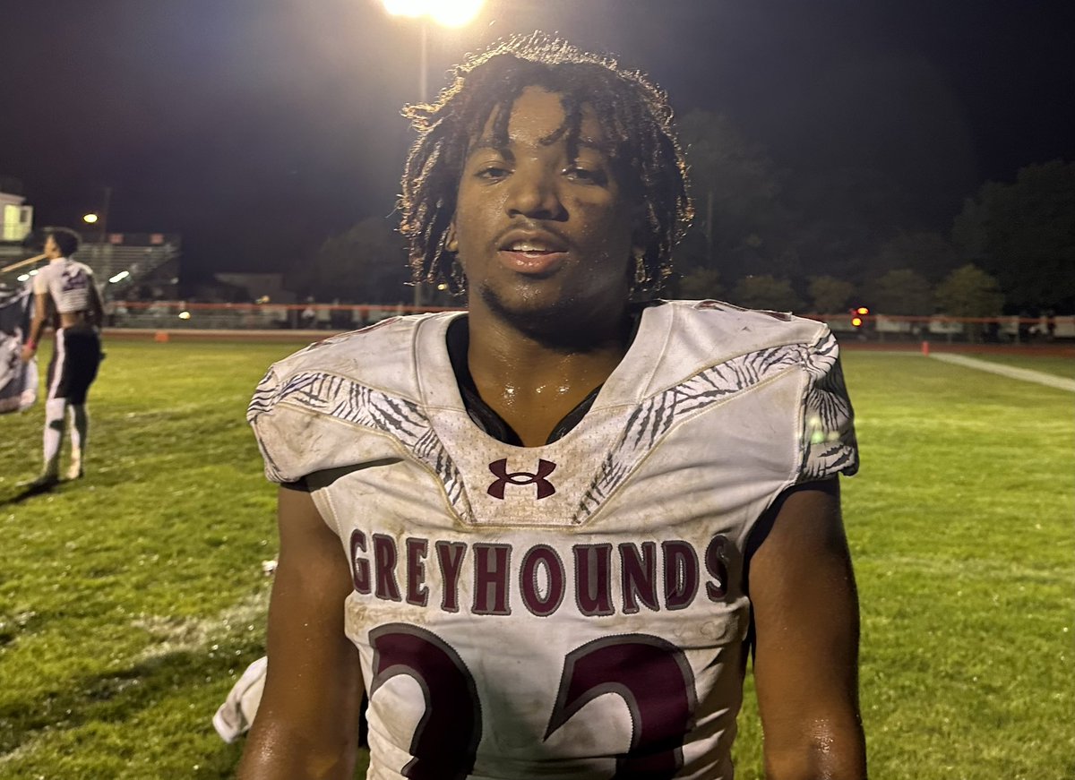 ACPressMulranen's tweet photo. Rashad Floyd with 101 rushing yards and the winning TD to lead @GoGreyhoundFB to a 21-14 win over Middle to clinch the division title! @Matt_Zach10 @CoachTimberlake @ACPress_Russo https://t.co/poy0oQmZQm