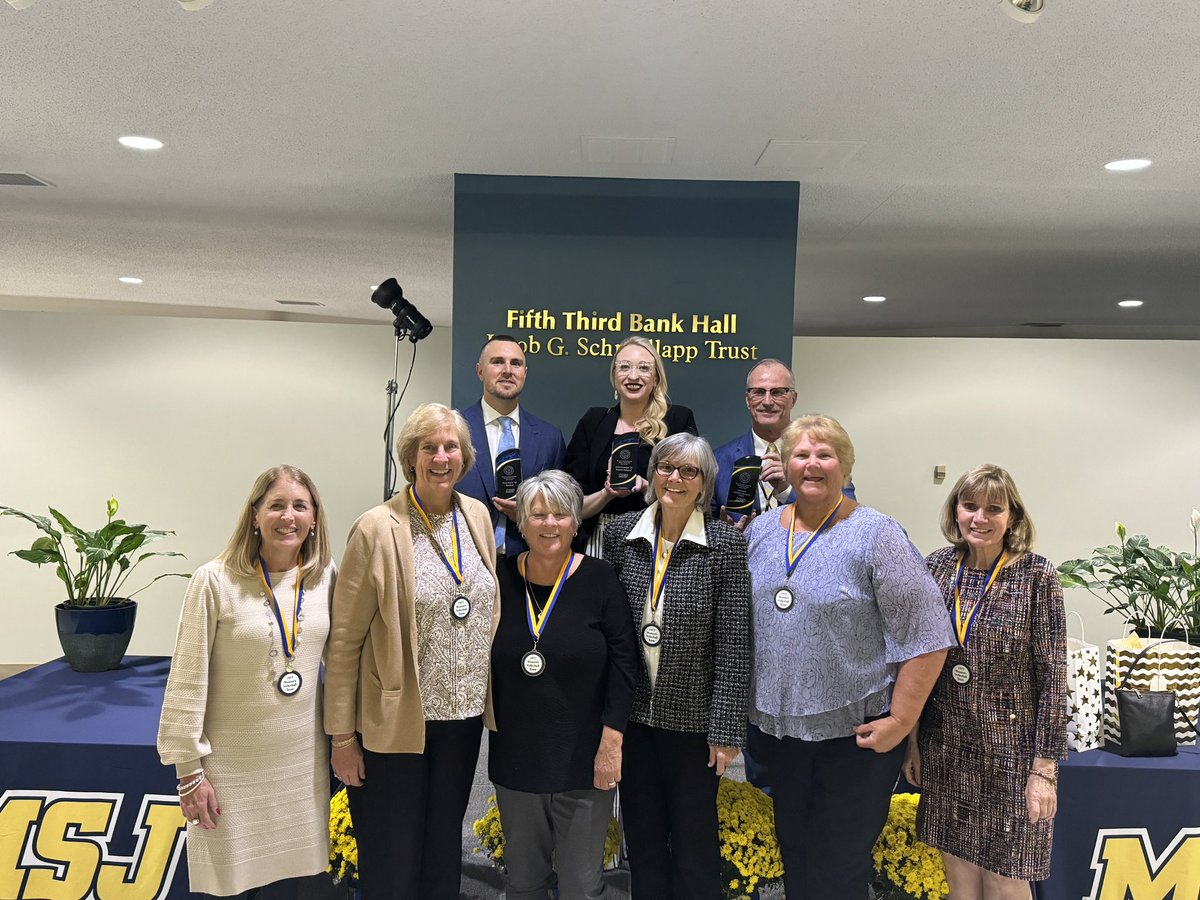 Your MSJ Athletic Hall of Fame Class of 2023! 

Congratulations to the 1977 Women’s Volleyball Team, Steve Matre ‘10, Jamie Grauvogel ‘10 and Rod Huber! 

#DEFENDtheMOUNT #MountUp #ClimbHigher