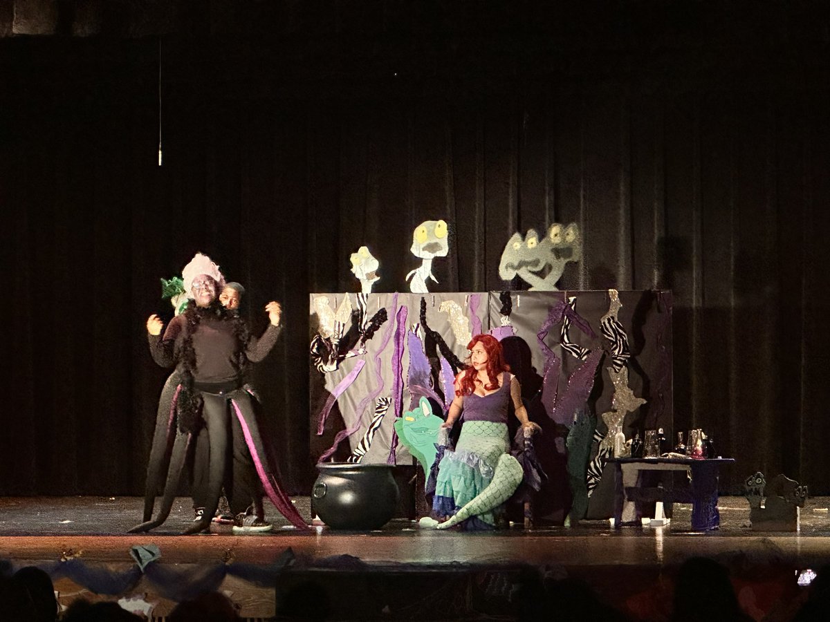 Congratulations to <a href="/HumbleISD_HMS/">Humble Middle School</a> theatre department on a fantastic opening of “The little mermaid”. Phenomenal job to their Director Ms. Reilly and to all the students. <a href="/HumbleISD_Arts/">Humble ISD Fine Arts</a>