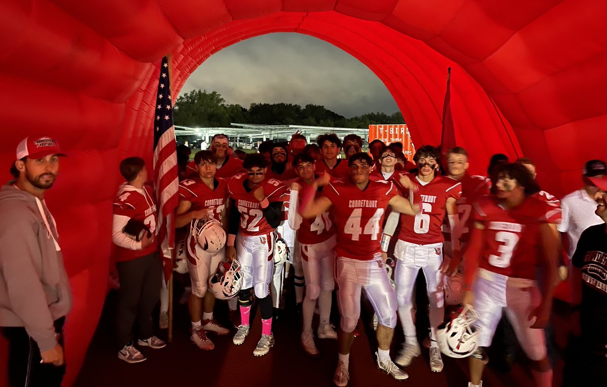 Thunderbirds Homecoming Win! #TBirdNation ⁦<a href="/SectXISuffolk/">SectionXI</a>⁩ ⁦<a href="/NewsdayHSsports/">Newsday HS sports</a>⁩ ⚡️ ⚪️ 🔴 🦅