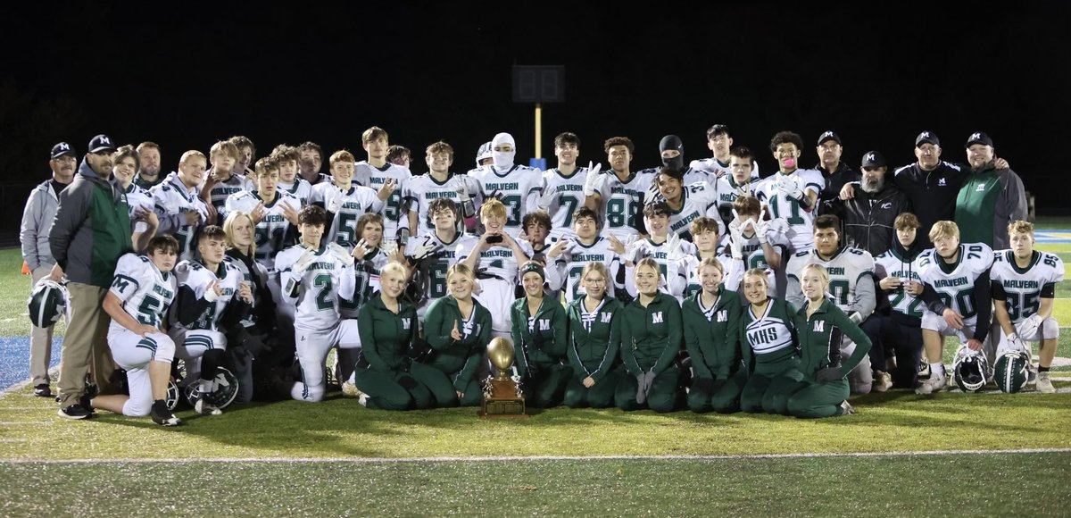 MrScott_Minerva's tweet photo. 🏈 It Is A Great Day To Be A Malvern Hornet!
🏆 IVC North Champions!
🏆 Hornet Trophy Champions!
⭐️ 9-1 Record! Go Hornets! #MalvernPride 
📰 Photo Credit @J_MillerTV @inter_valley @EastDistrictAB @mpopovichREP https://t.co/sZCizJKxQA
