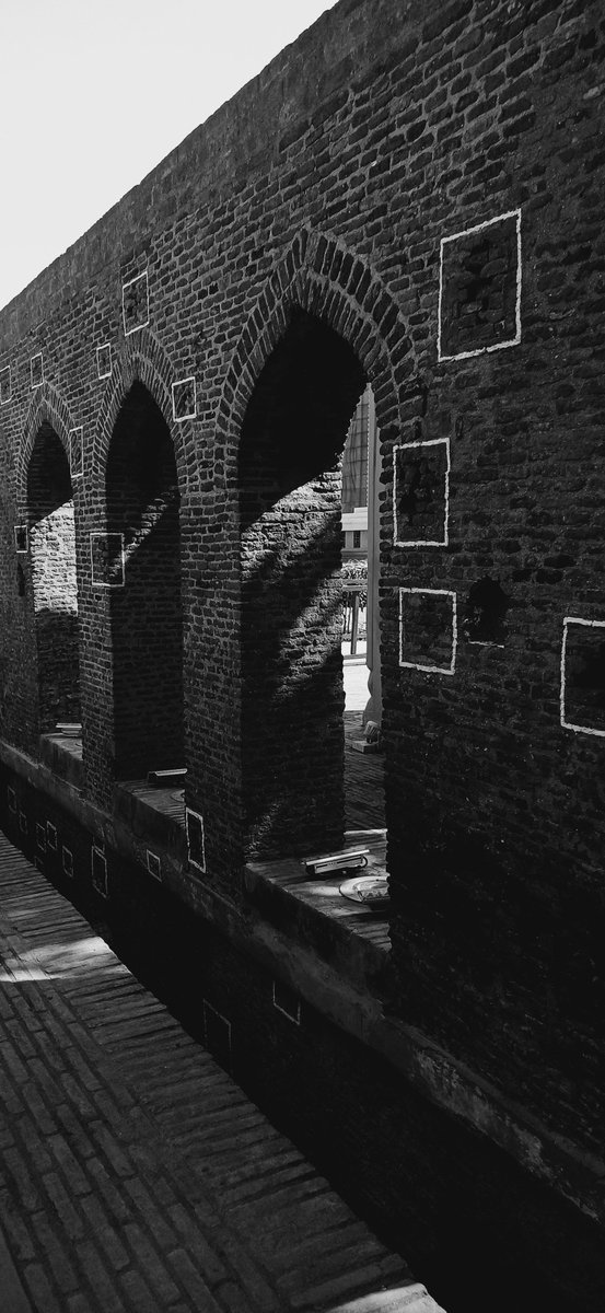 mini history lesson with yan!

this place is jalianwalabagh - the memorial of a govt mandated massacre under the british colonial rule, of innocent, unarmed sikh ppl gathering for a prayer. 2000 ppl, one 3 feet wide exit blocked by the army. no warning shot.