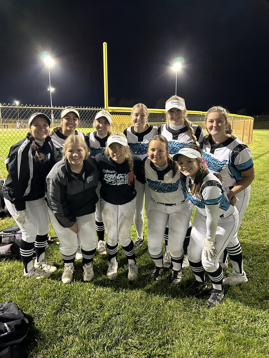 Wisconsin Lightning 12U Regnier tweet media